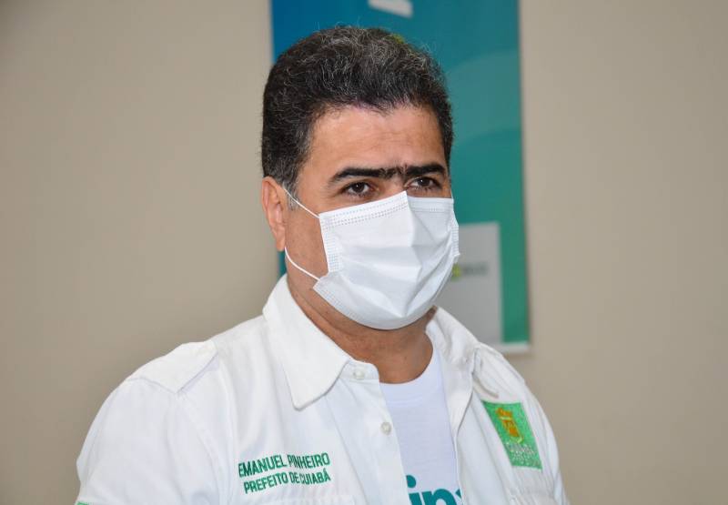 Emanuel sai na frente e anuncia o cadastro para vacinao de crianas entre 5 e 11 anos
